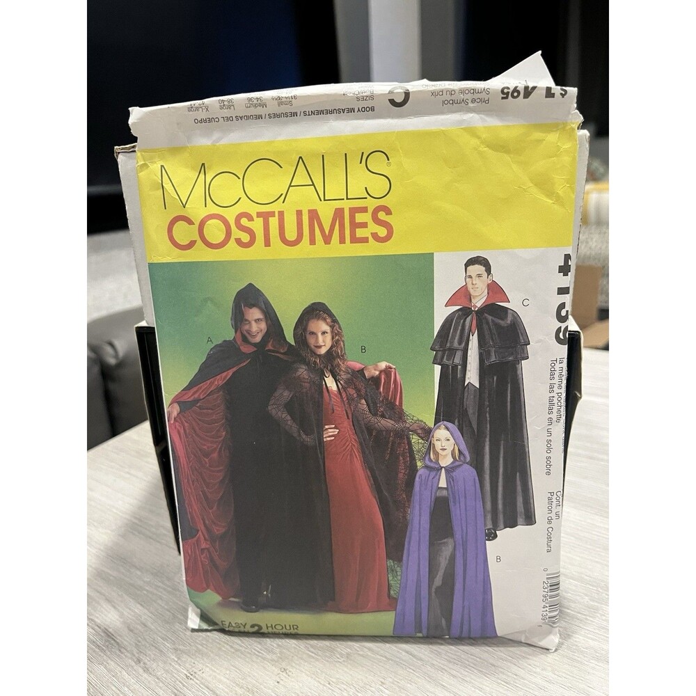 McCalls Pattern 4139 Size S-XL Unisex Vampire Vampiress Hood Cape Cloak Costume
